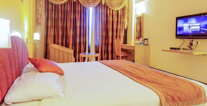Aj International Hotel Bangalore Buitenkant foto