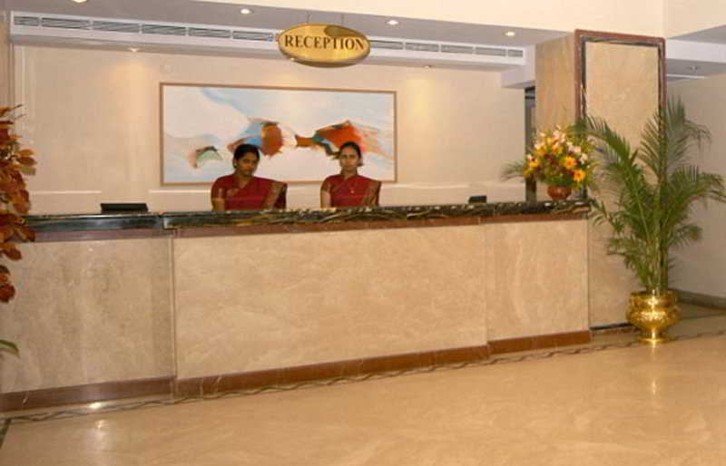 Aj International Hotel Bangalore Buitenkant foto