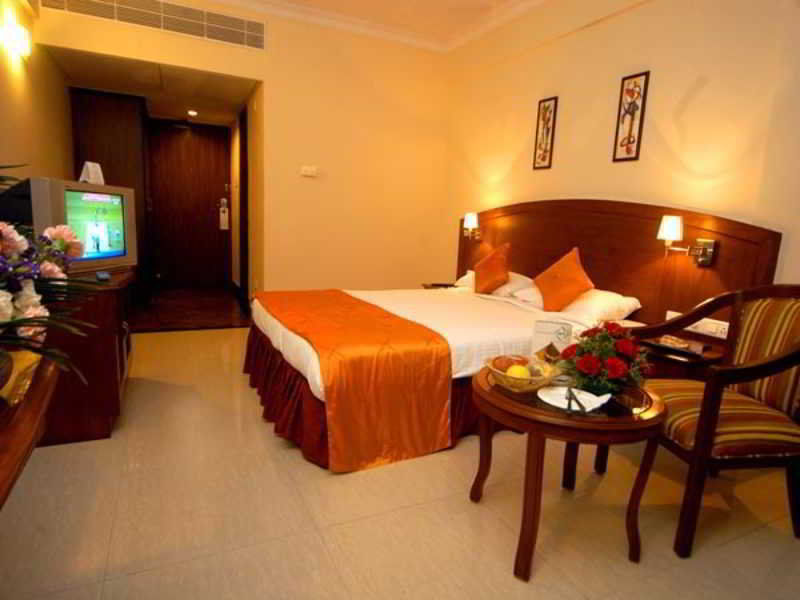 Aj International Hotel Bangalore Buitenkant foto